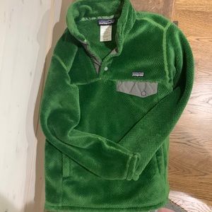 Patagonia pullover. Unisex.